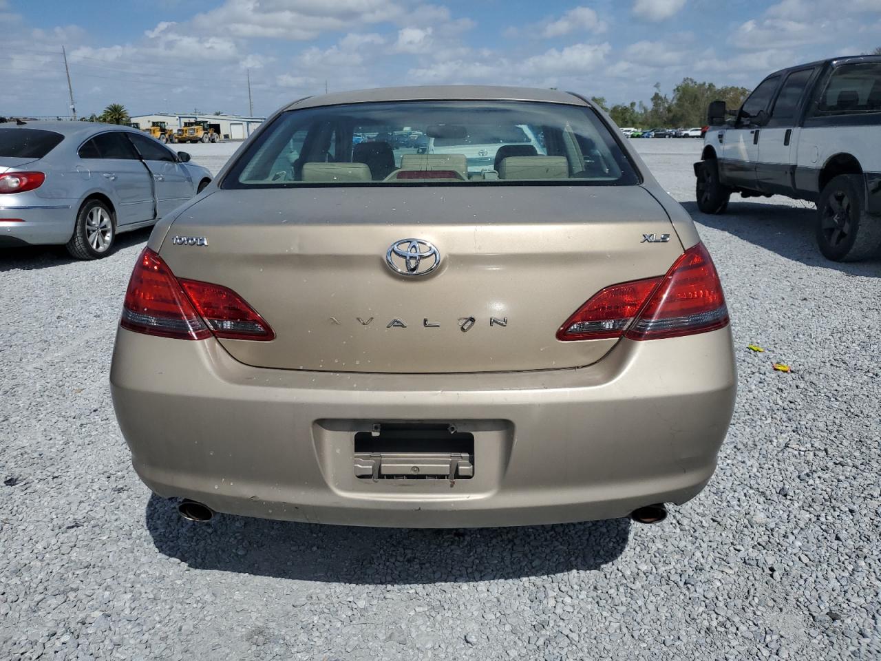 2008 Toyota Avalon - Image 6