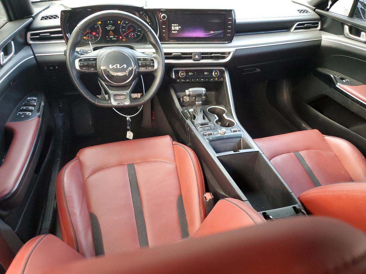 2023 Kia K5 - Image 8