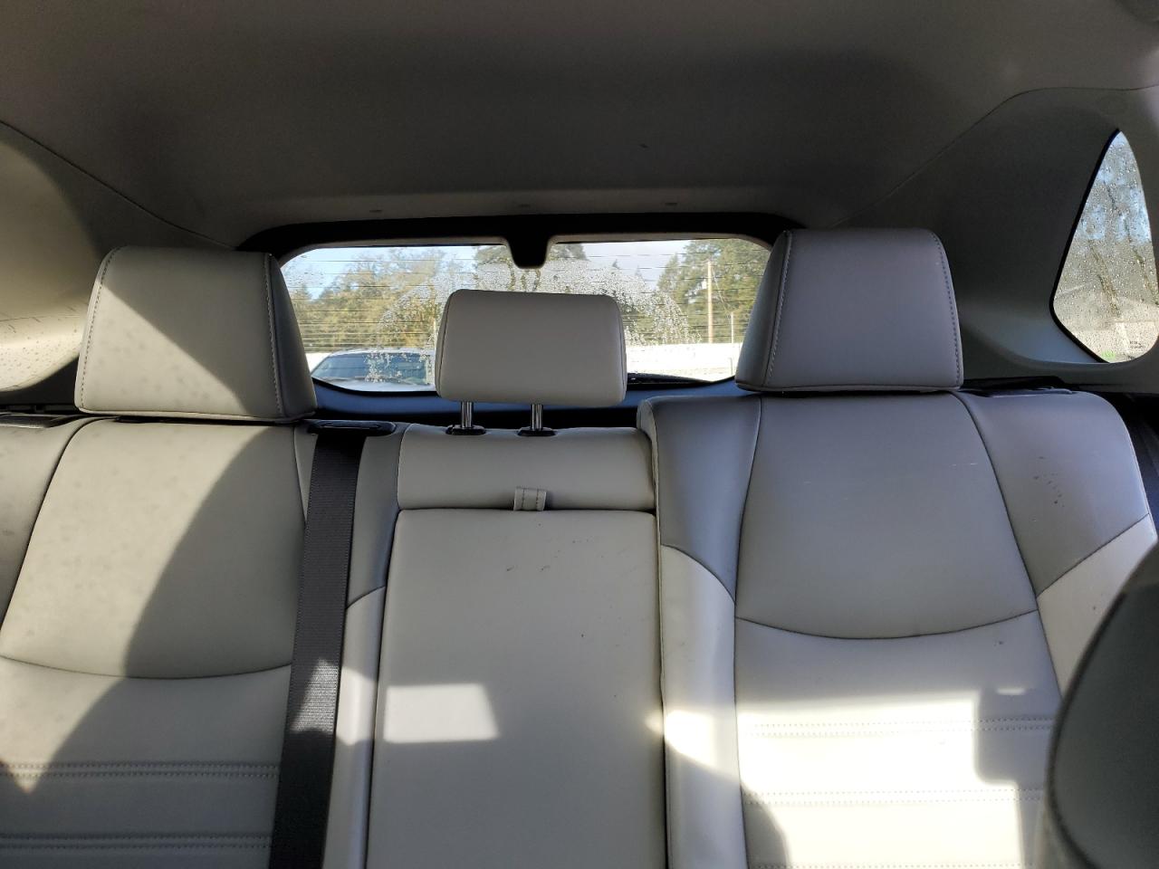 2022 Toyota RAV 4 - Image 10
