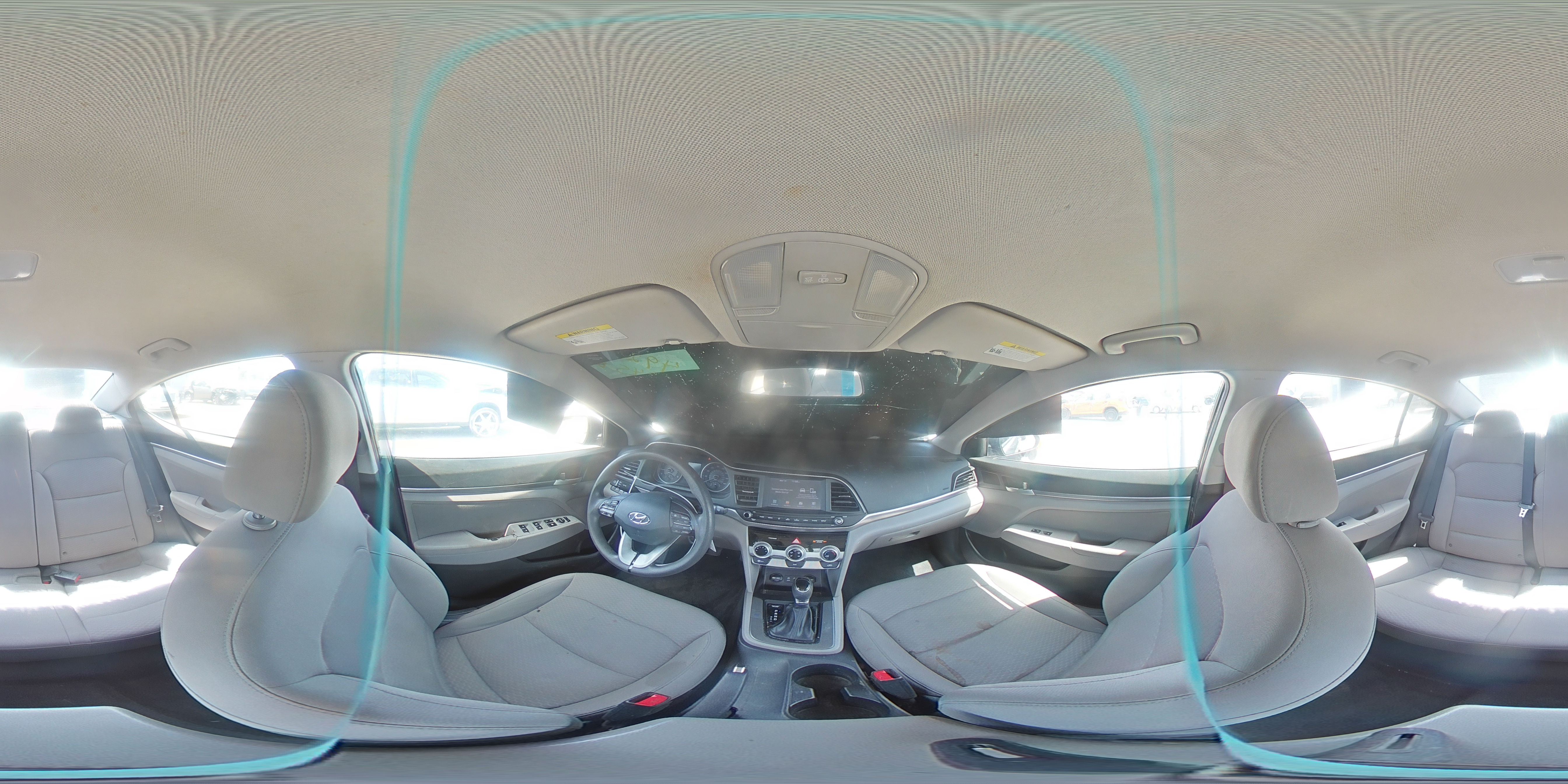 2019 Hyundai Elantra - Image 15