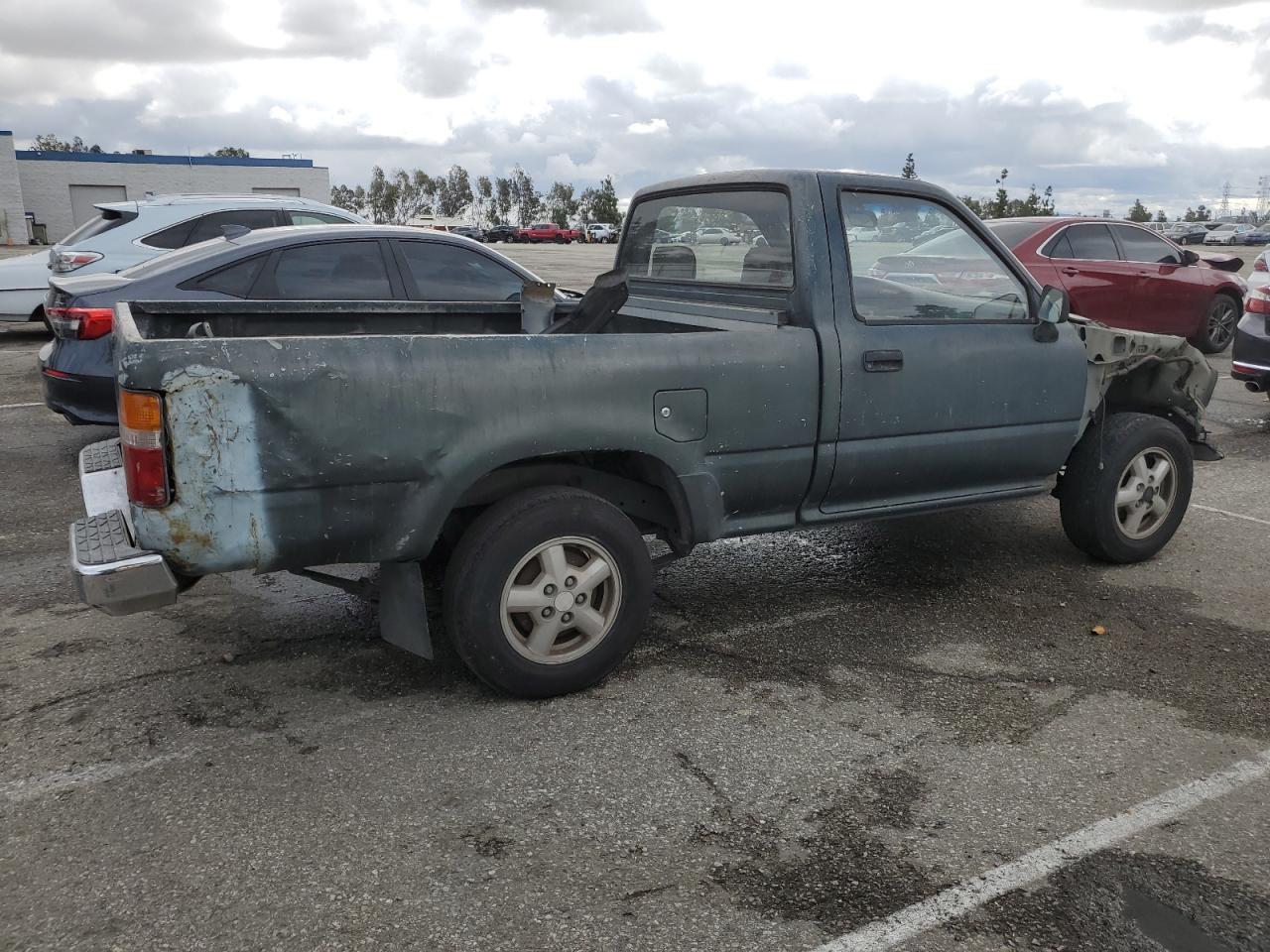 1992 Toyota Pickup - Image 3