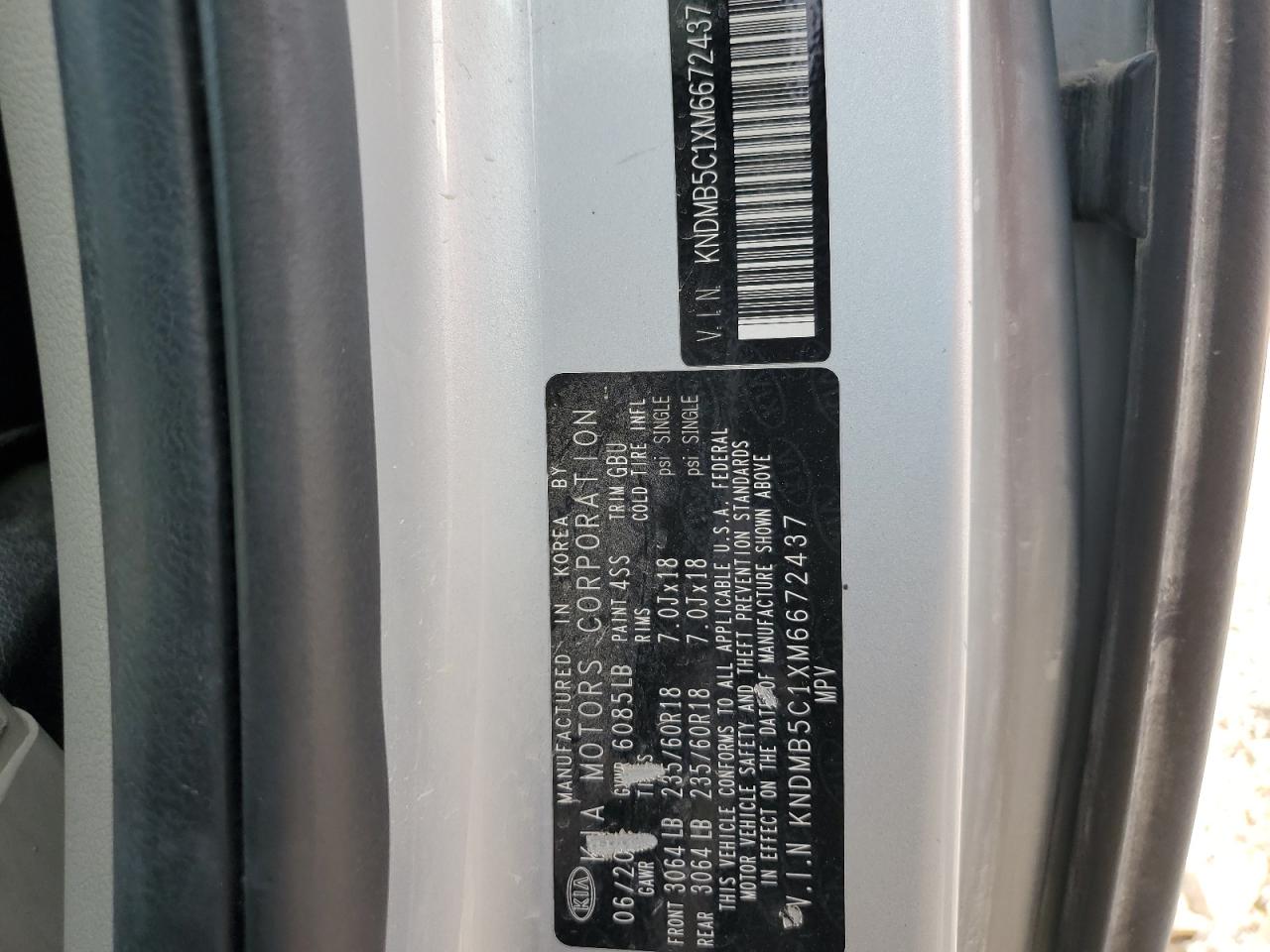 2021 Kia Sedona - Image 13
