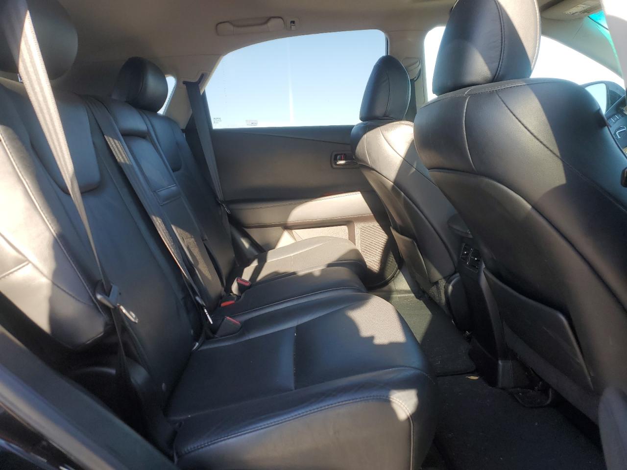 2011 Lexus RX - Image 12