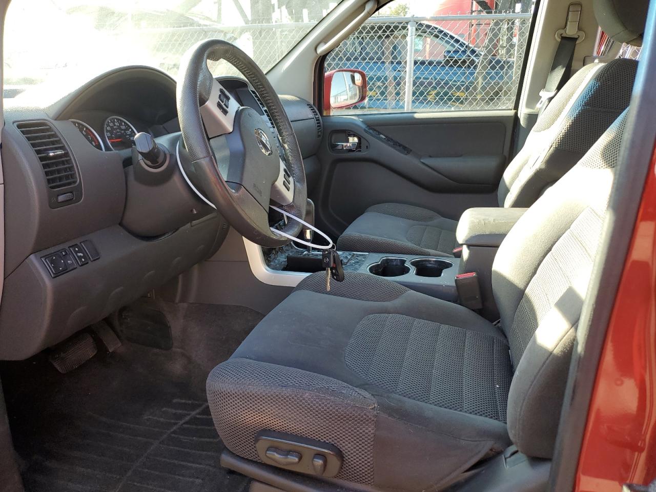 2011 Nissan Pathfinder - Image 7