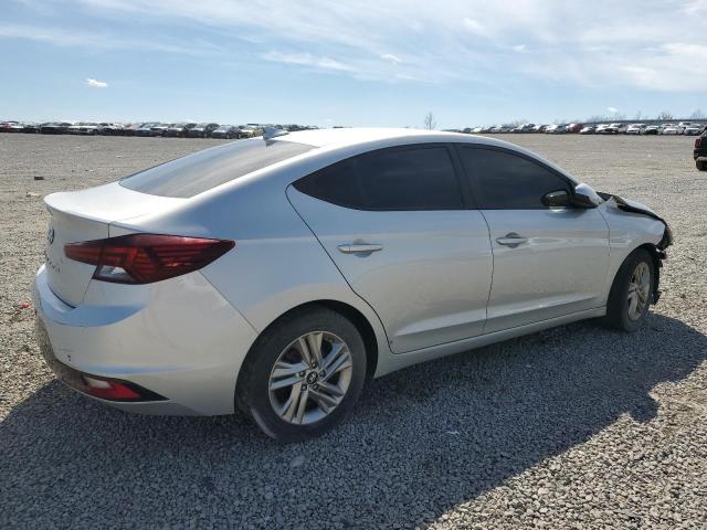  HYUNDAI ELANTRA 2019 Серебристый