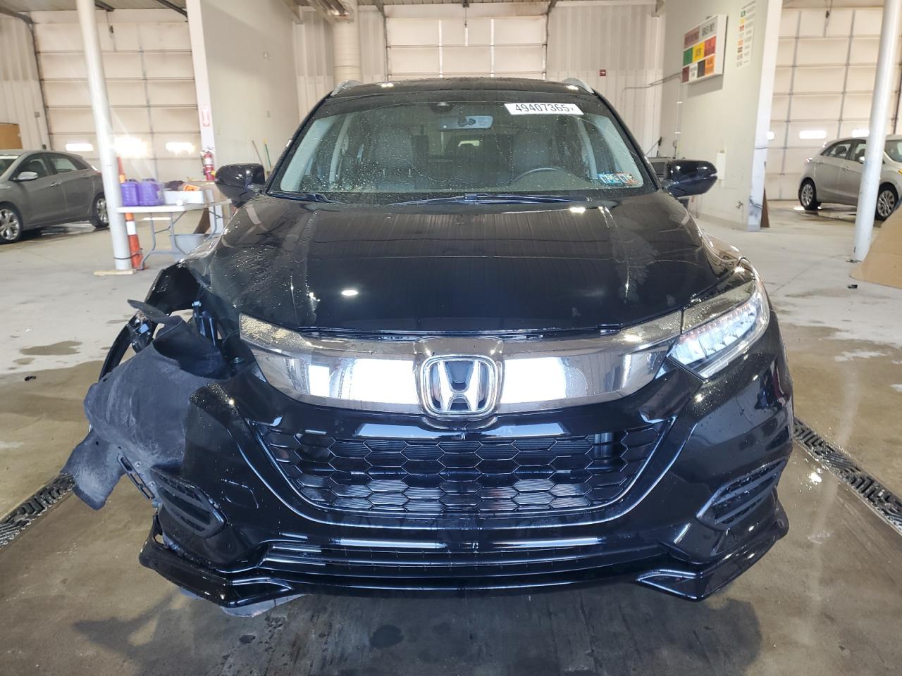 3CZRU6H93KM702860 HONDA HR-V 2019
