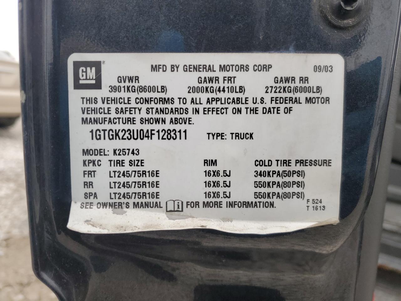 2004 GMC Sierra - Image 12
