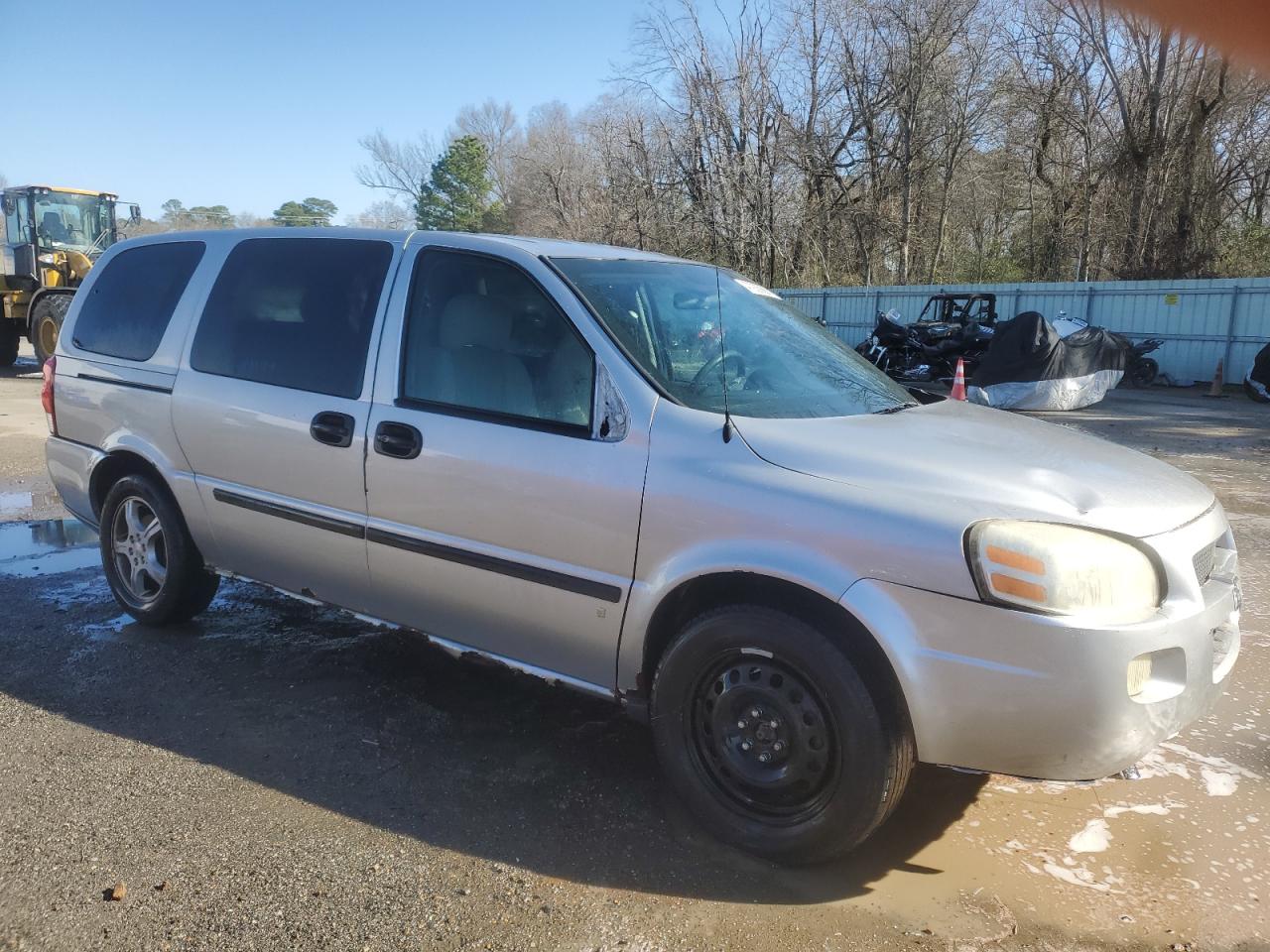 2008 Chevrolet Uplander - Image 4