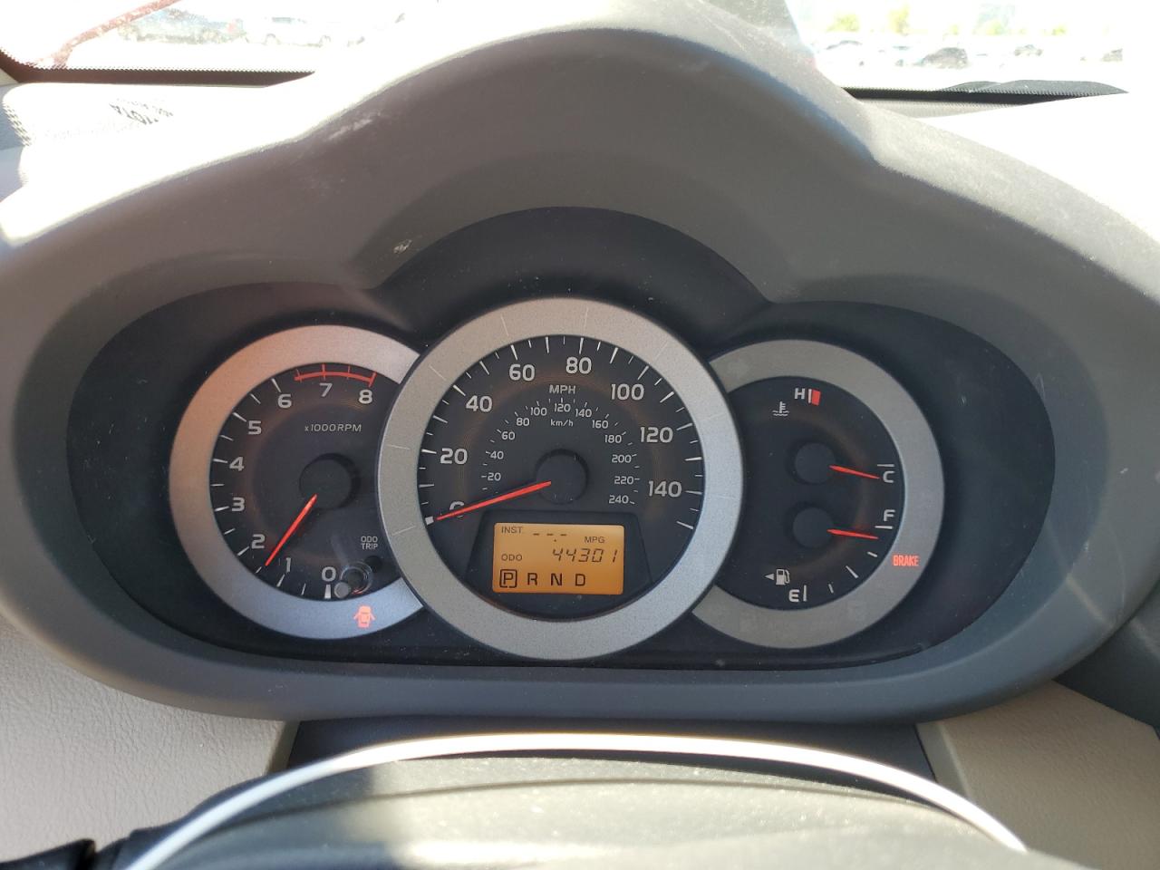 2010 Toyota RAV 4 - Image 9