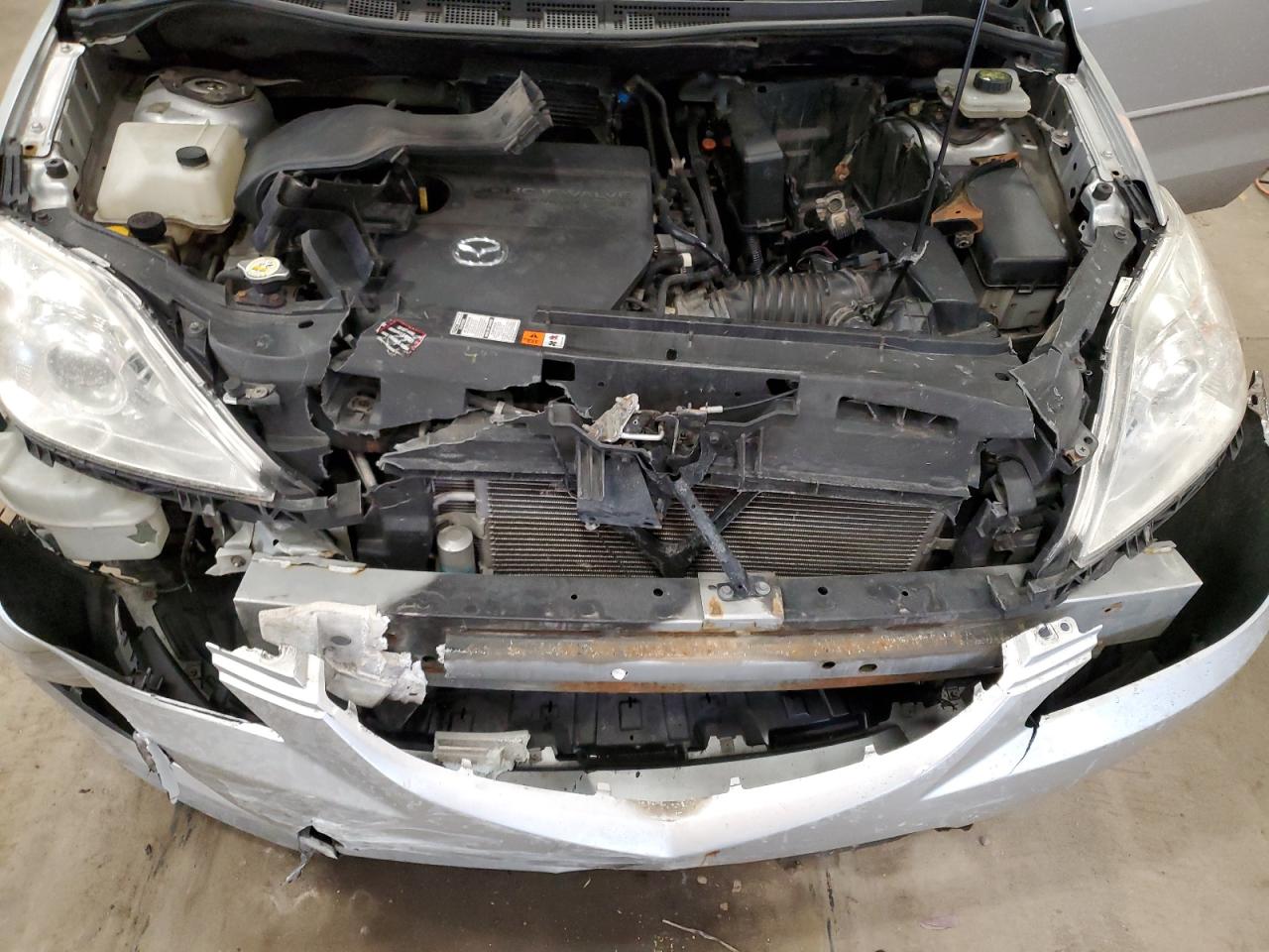 2009 Mazda 5 - Image 12