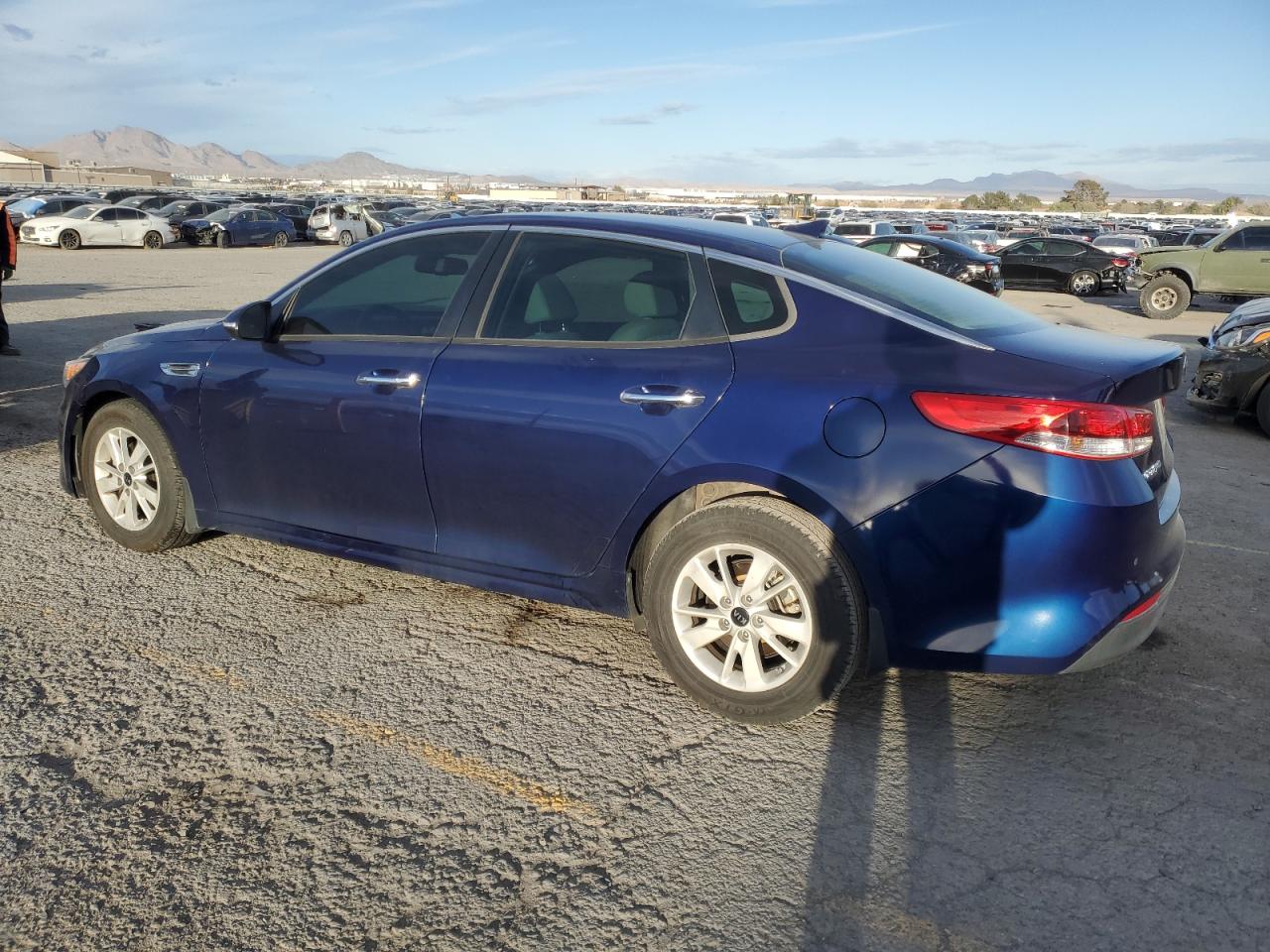 2016 Kia Optima - Image 2