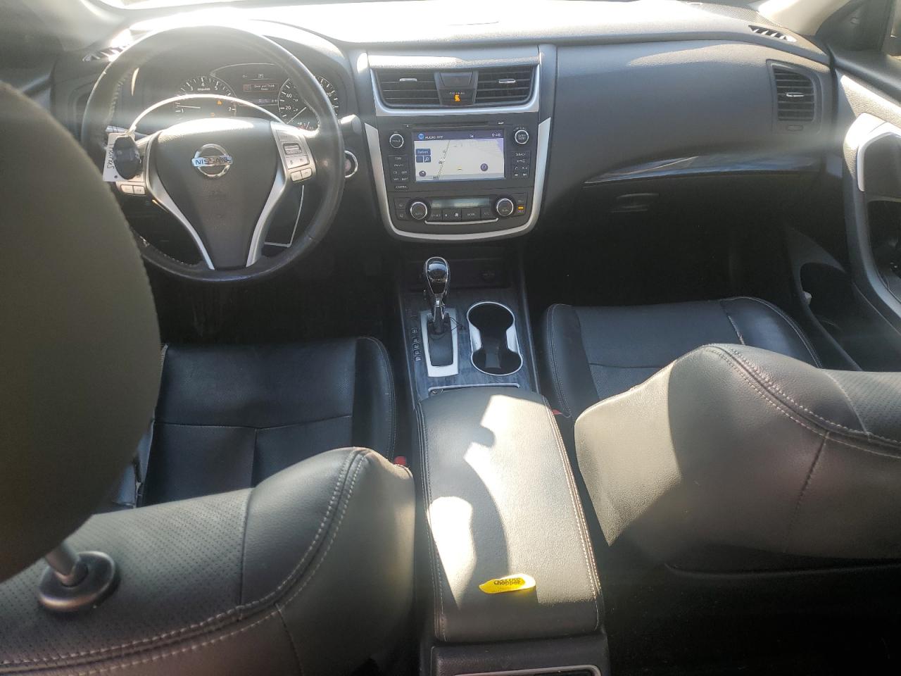 2016 Nissan Altima - Image 8