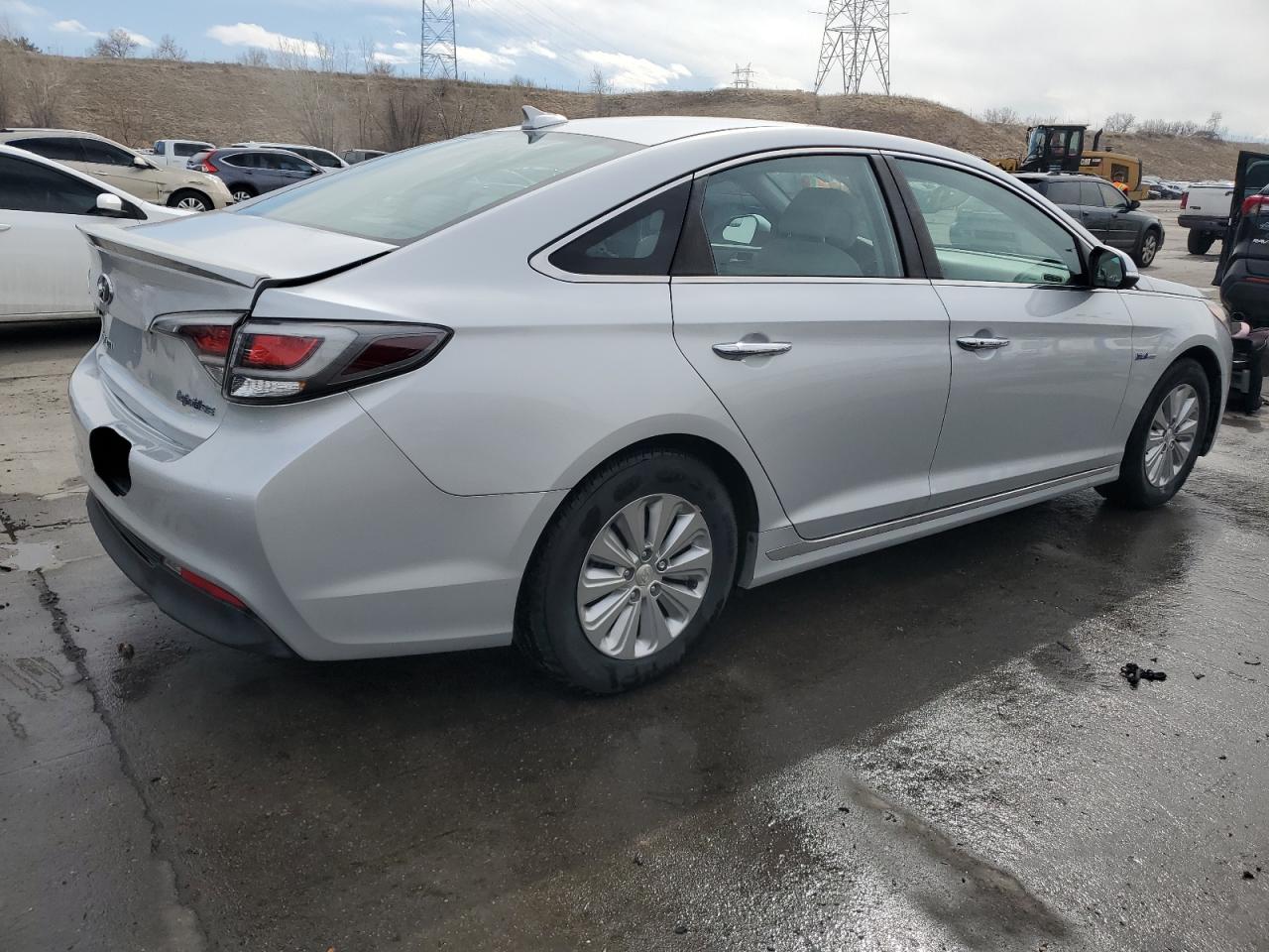 2016 Hyundai Sonata - Image 3