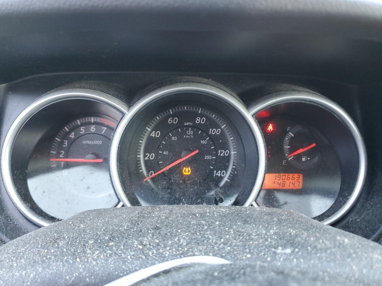 2011 Nissan Versa - Image 9