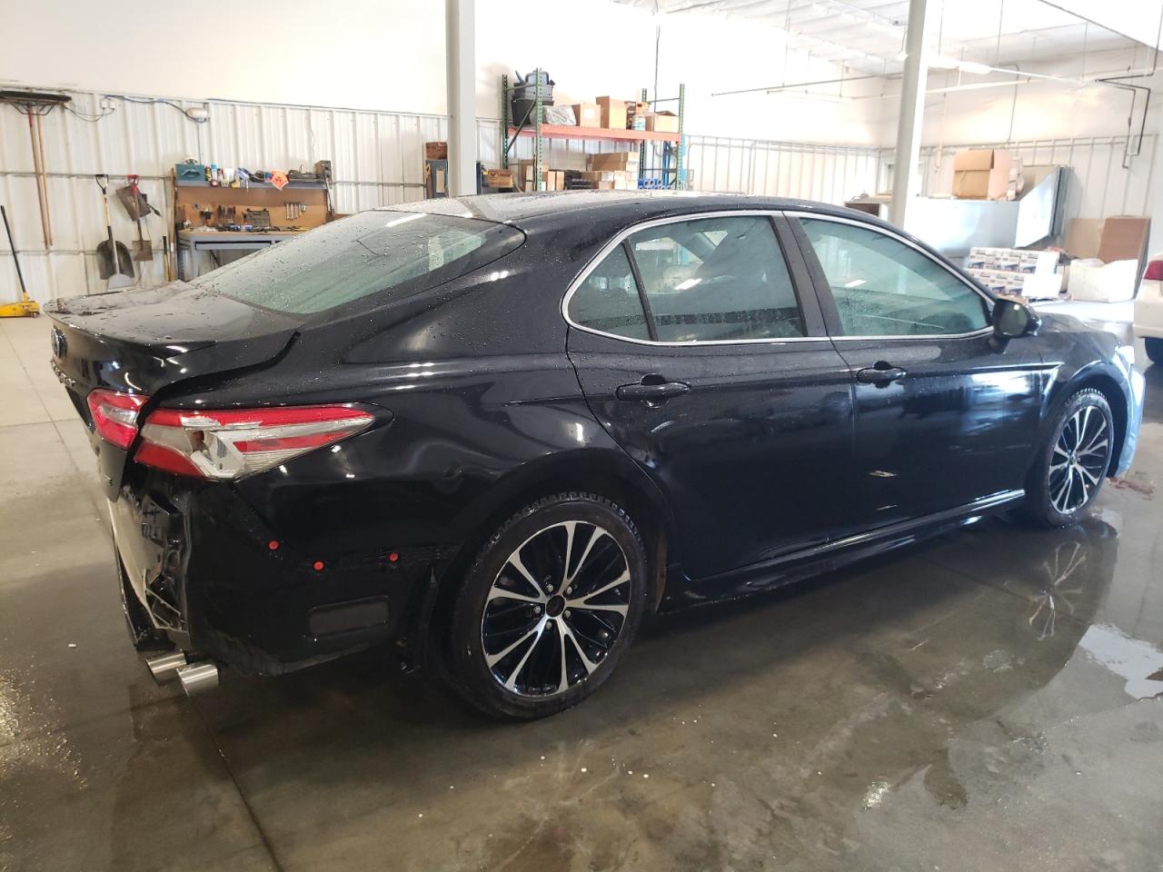 2018 Toyota Camry - Image 3