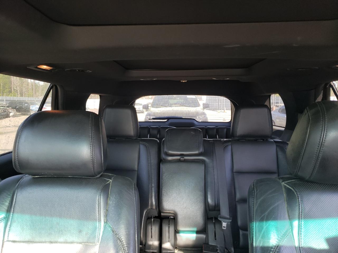 2011 Ford Explorer - Image 10