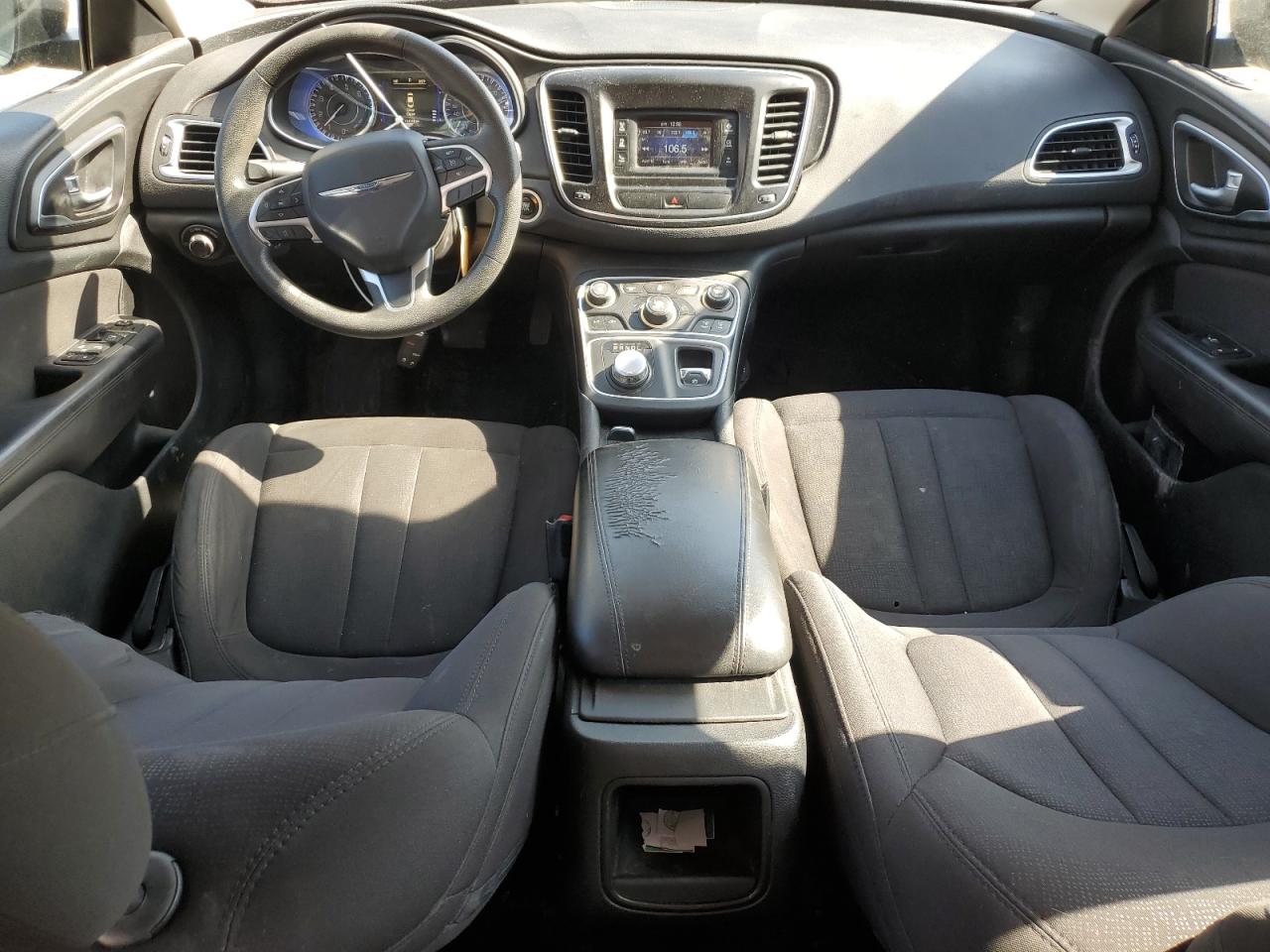 2015 Chrysler 200 - Image 8