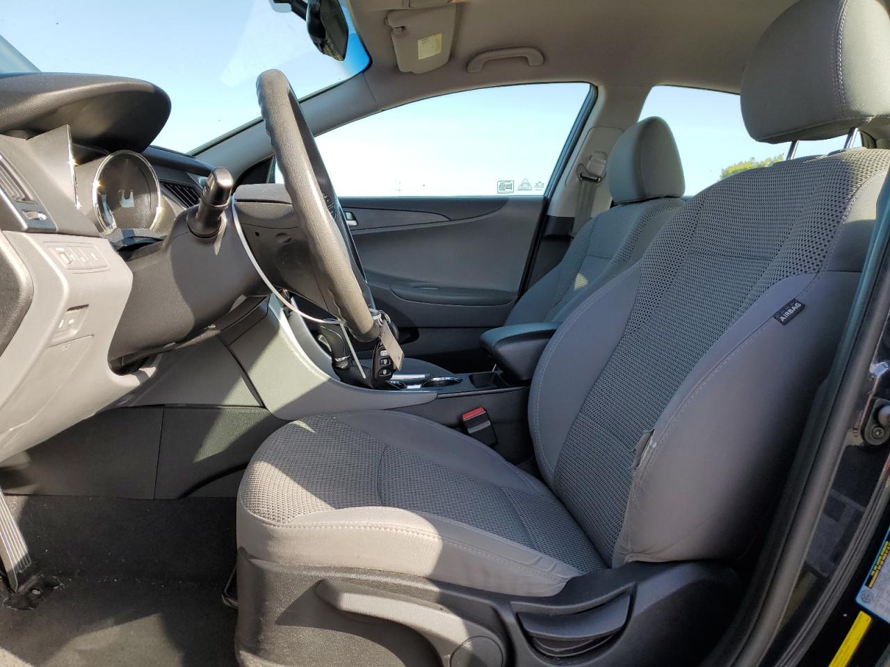 2012 Hyundai Sonata - Image 7