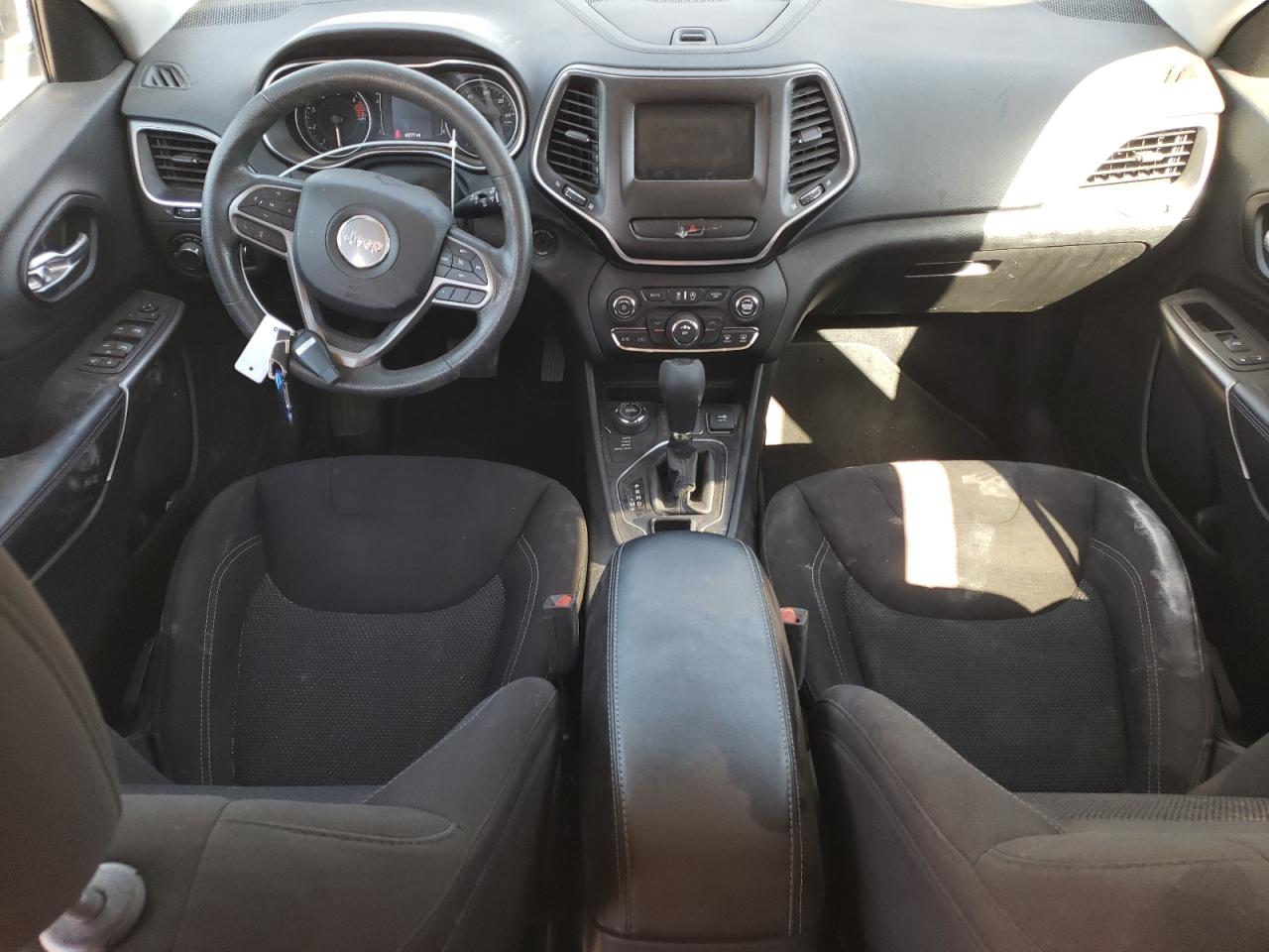 2020 Jeep Grand Cherokee - Image 8