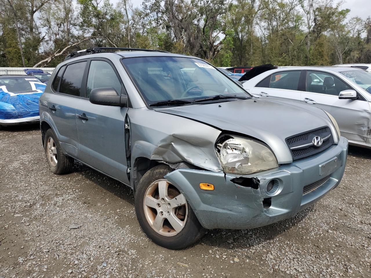 2005 Hyundai Tucson - Image 4