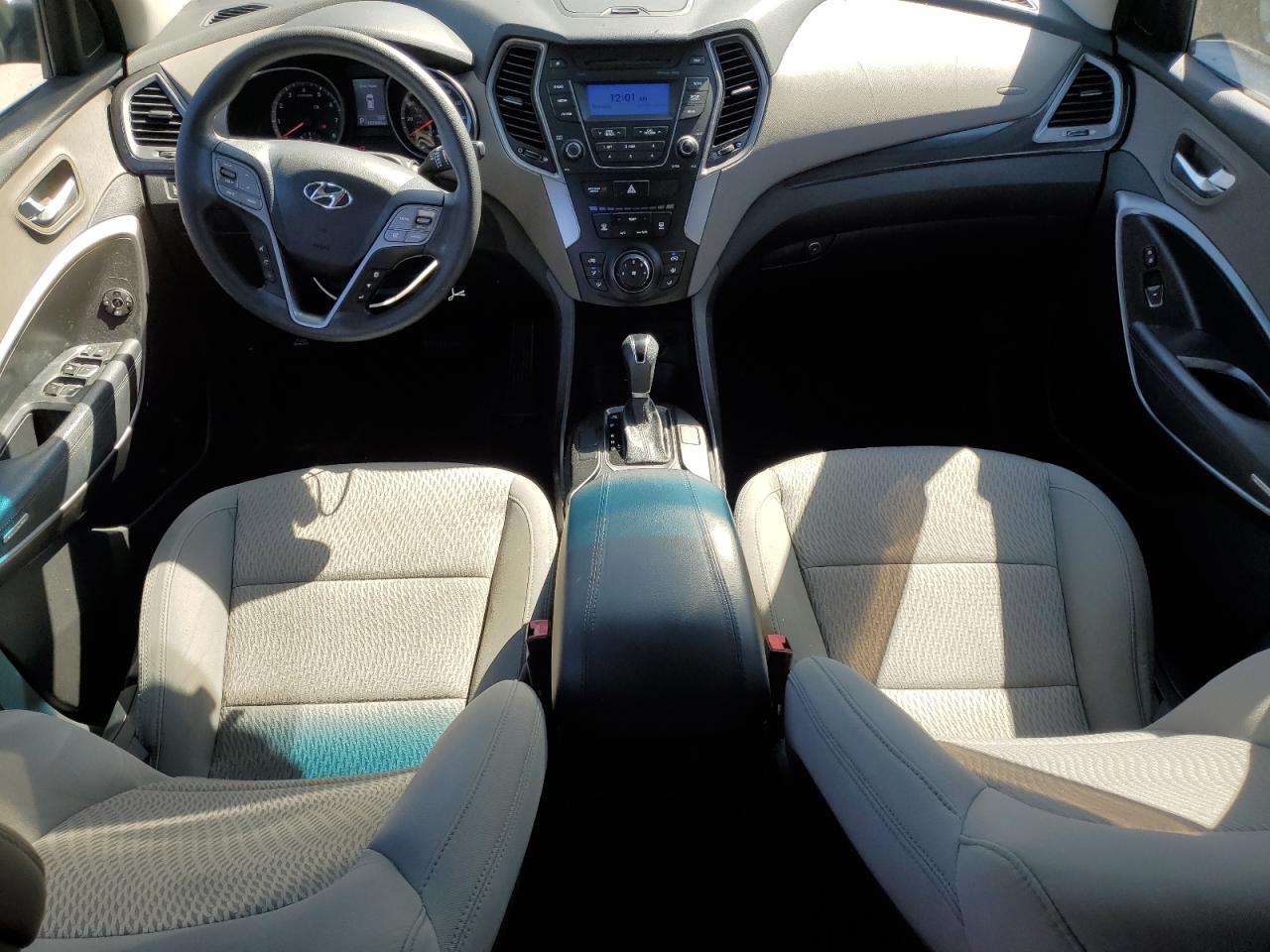 2013 Hyundai Santa Fe - Image 8
