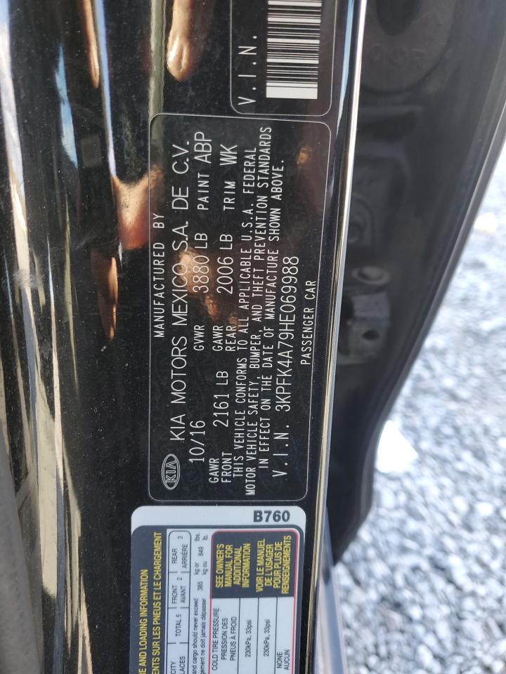 2017 Kia Forte - Image 12