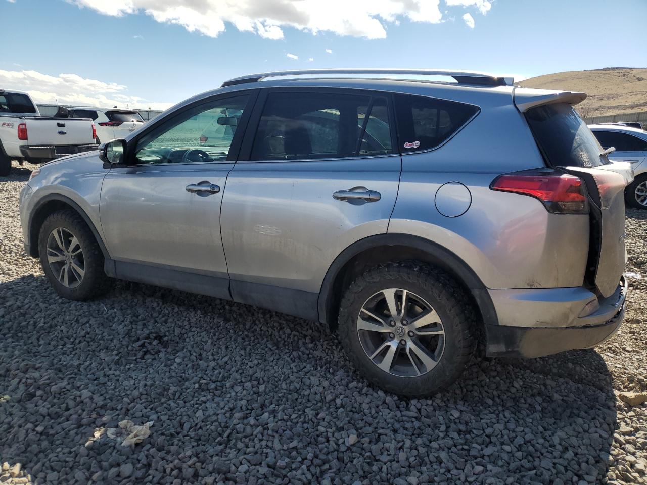 2016 Toyota RAV 4 - Image 2