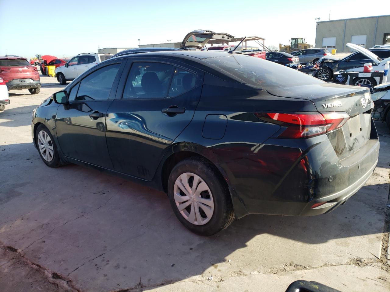 2021 Nissan Versa - Image 2