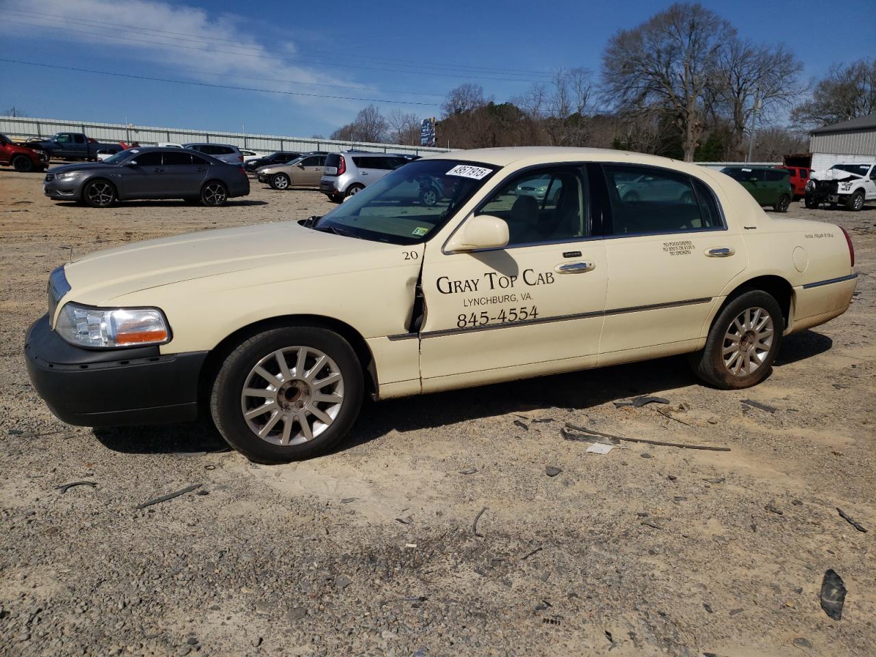 2006 Lincoln Town Car Signature на продаже в Chatham, VA - All Over