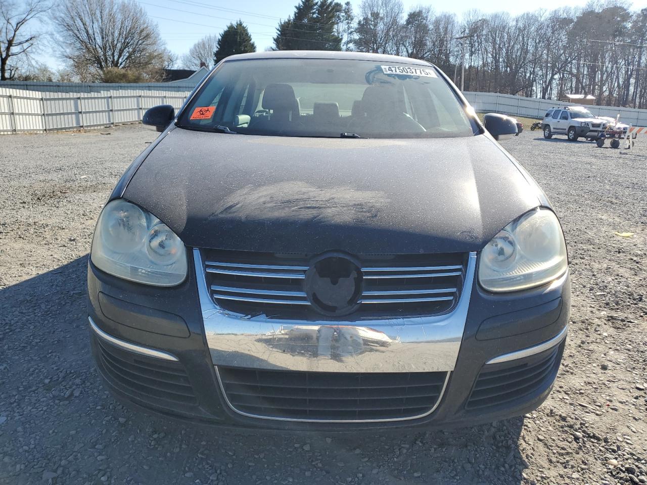 2008 Volkswagen Jetta - Image 5