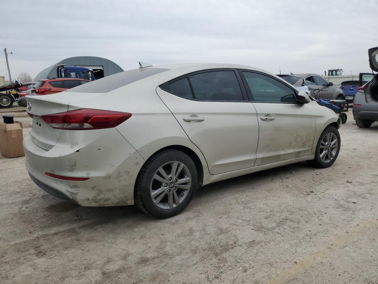 2017 Hyundai Elantra - Image 3