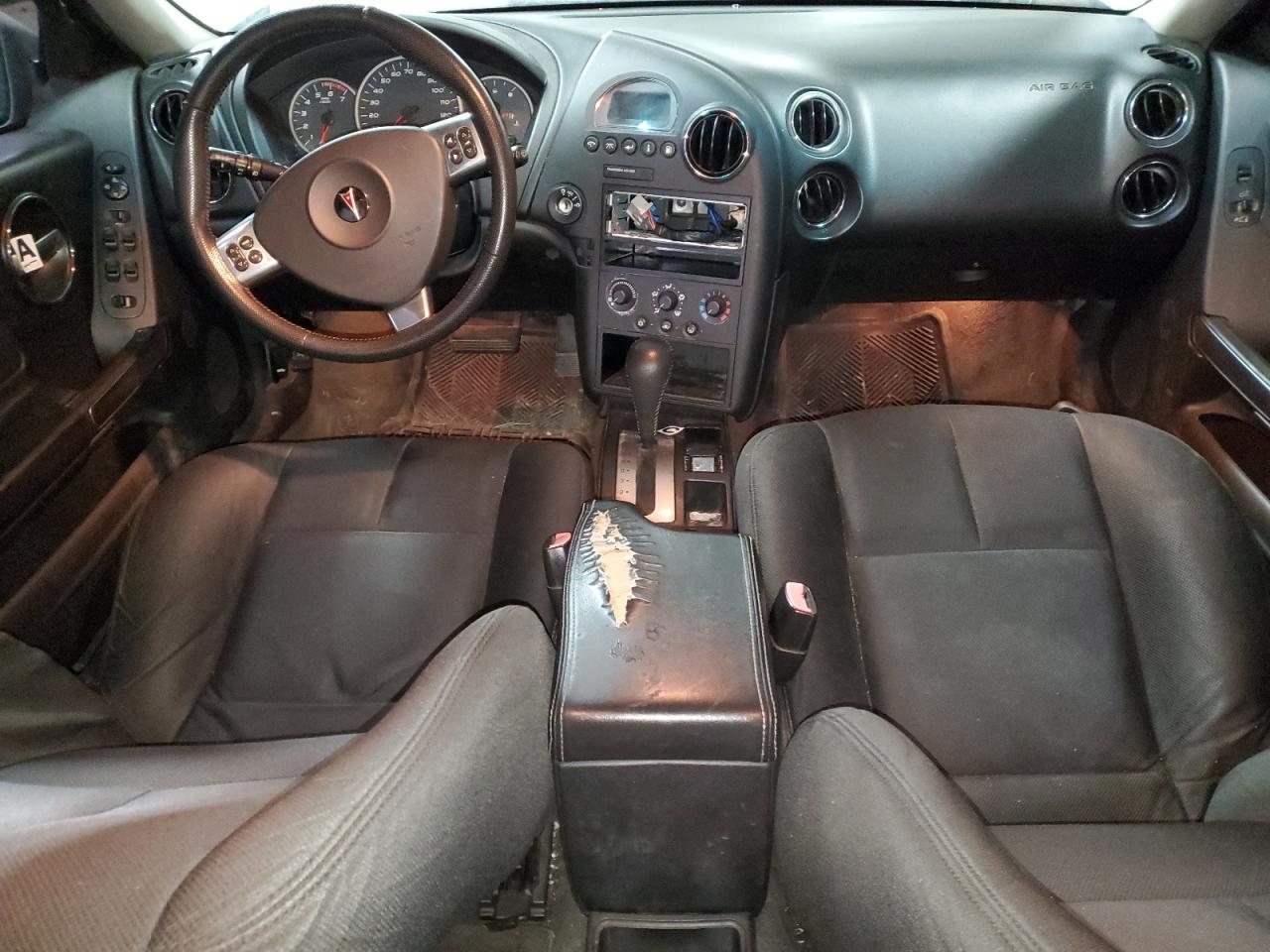 2006 Pontiac Grand Prix - Image 8