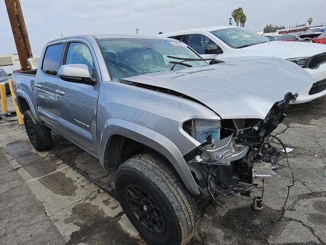  TOYOTA TACOMA 2022 Srebrny