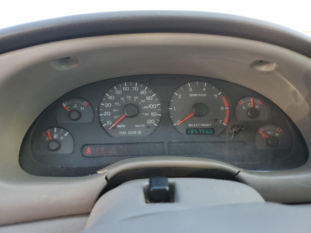 2000 Ford Mustang VIN: 1FAFP4040YF135798 Lot: 50621945