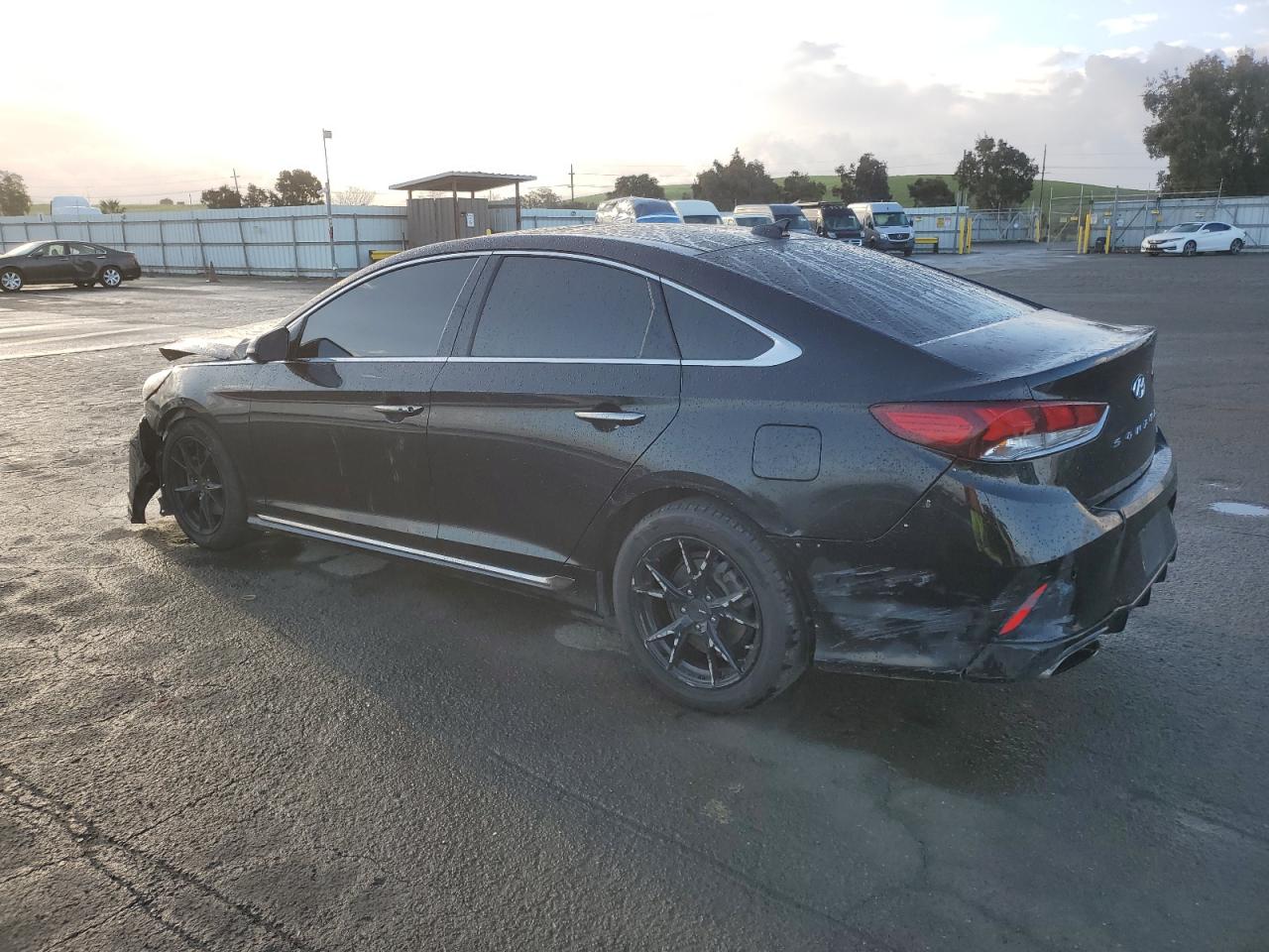 2019 Hyundai Sonata - Image 2