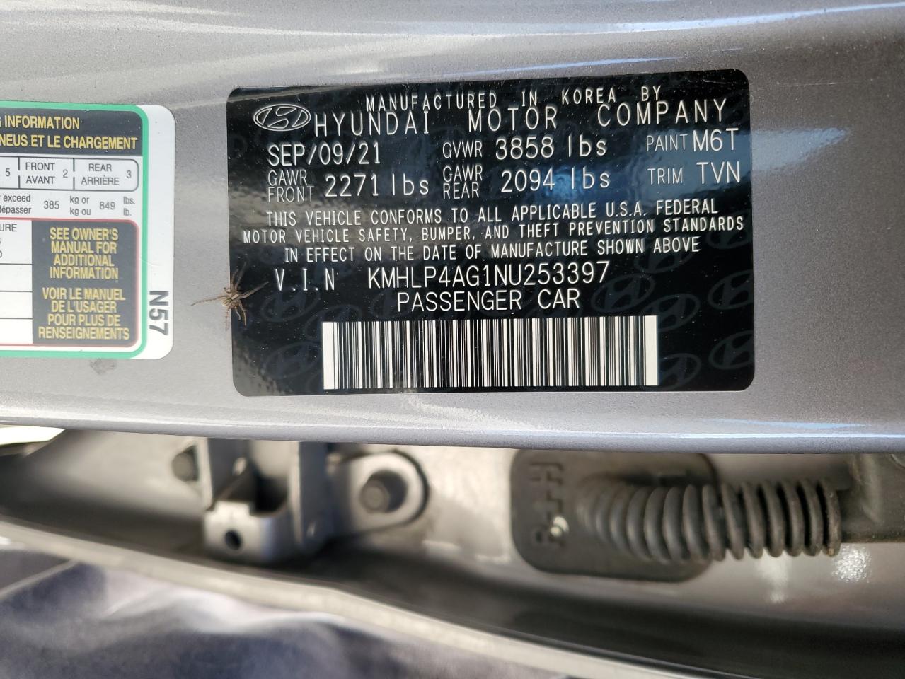 2022 Hyundai Elantra - Image 12
