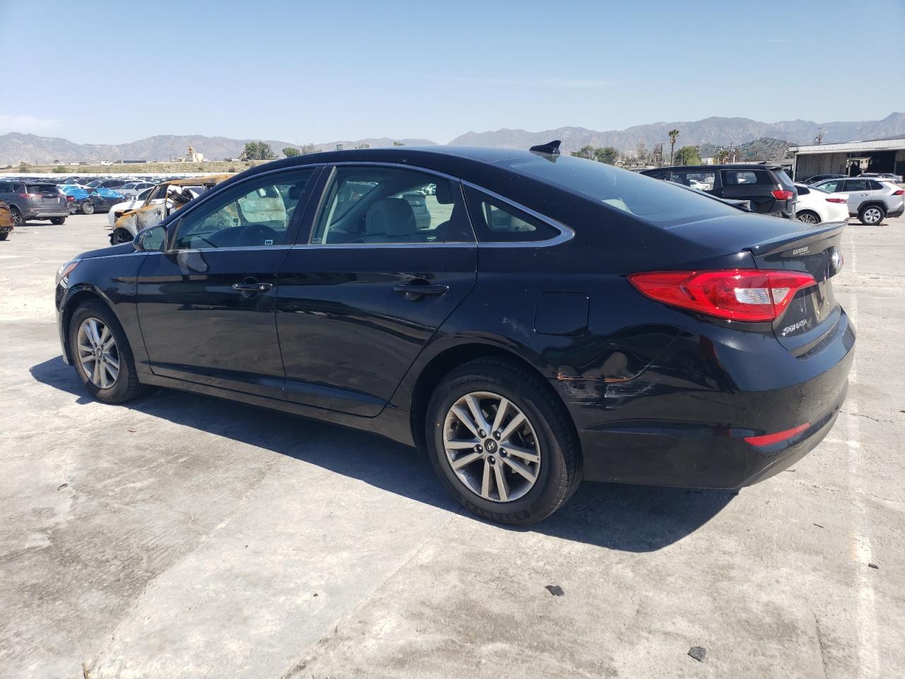 2017 Hyundai Sonata - Image 2