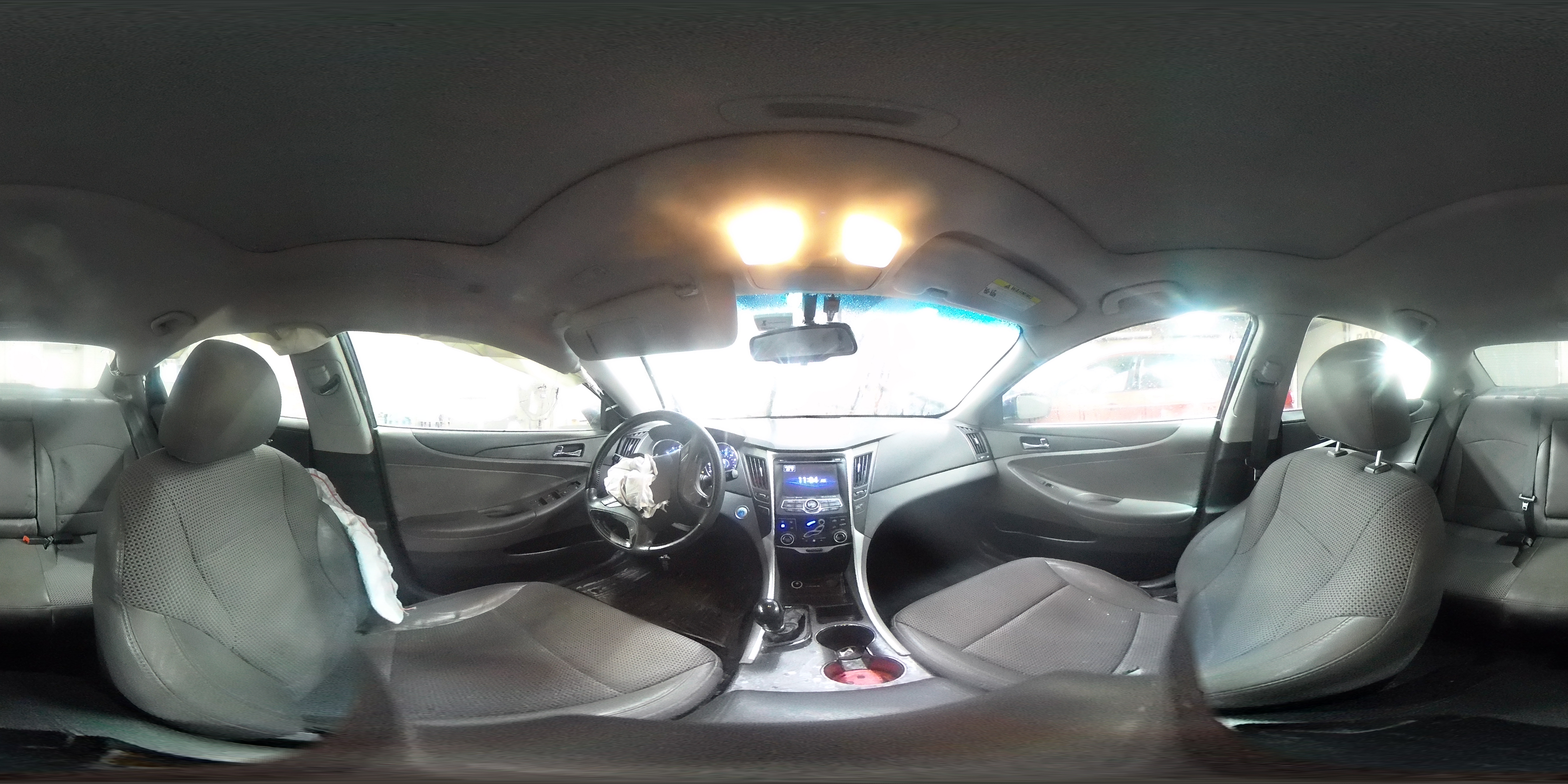 2012 Hyundai Sonata - Image 15