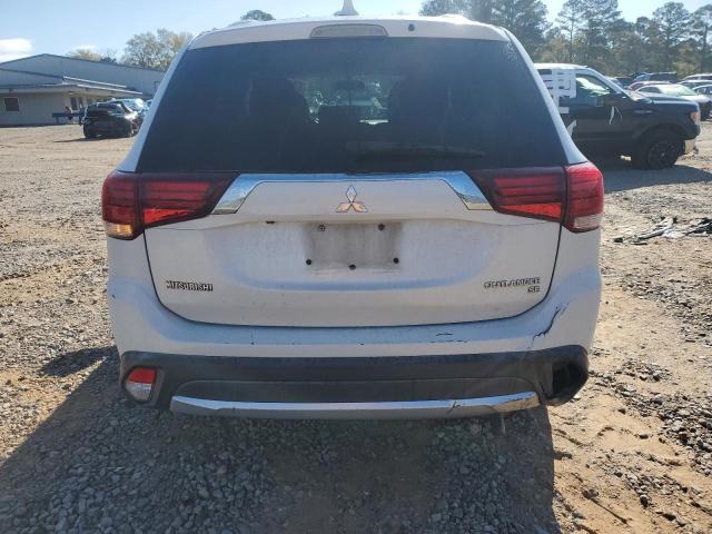  MITSUBISHI OUTLANDER 2018 Biały