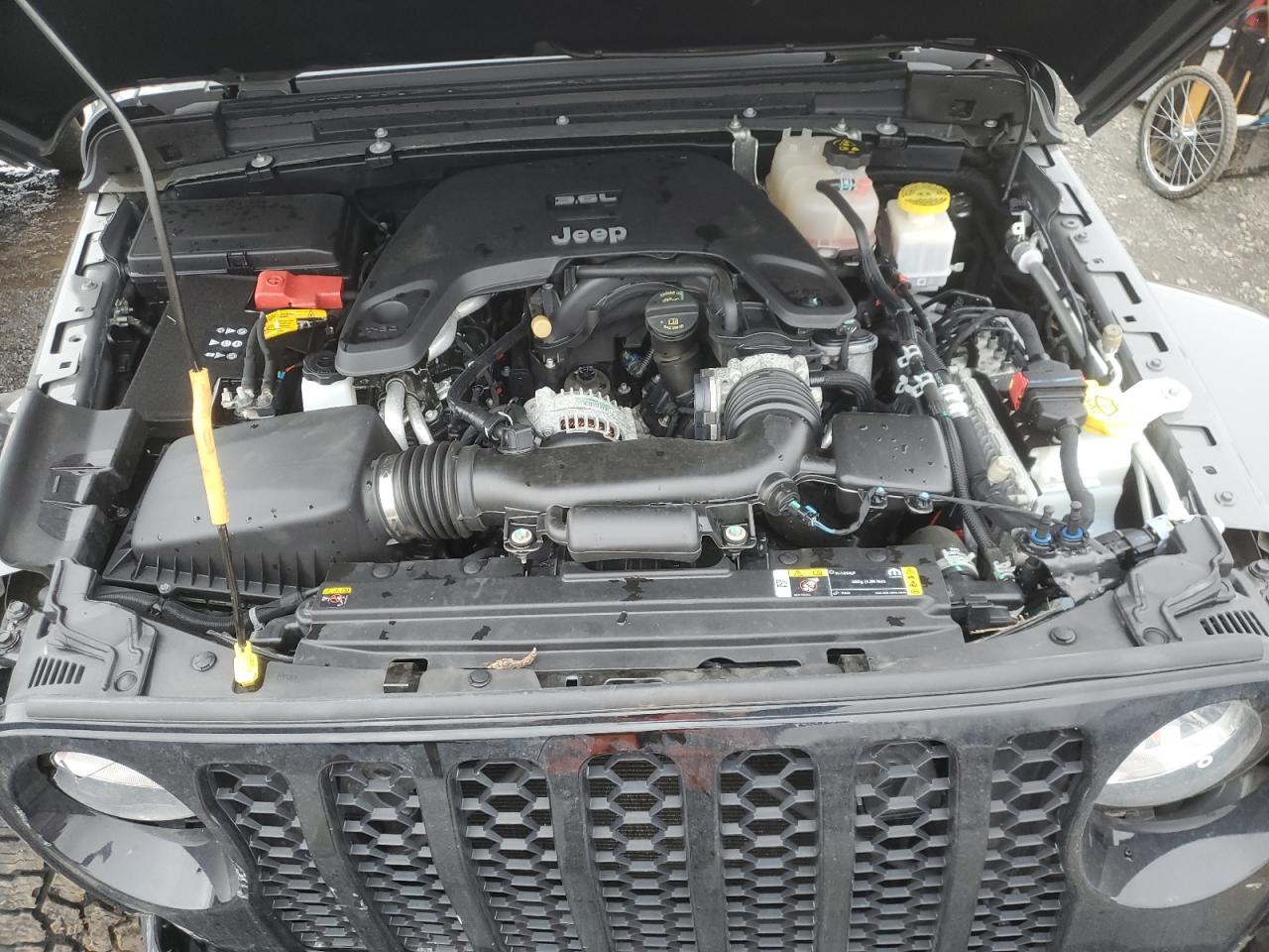 2021 Jeep Gladiator - Image 14