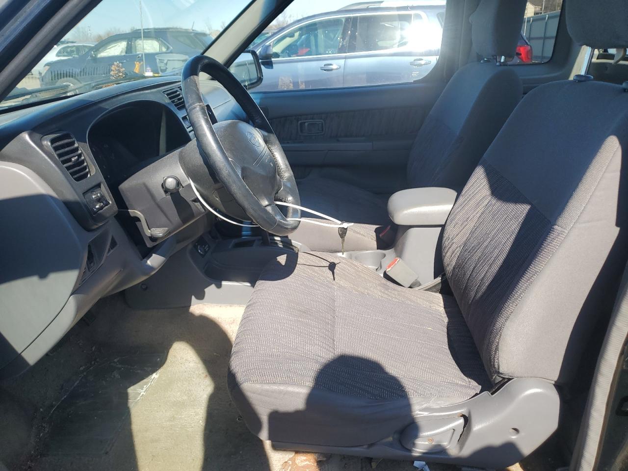 2000 Nissan Navara (Frontier) - Image 7
