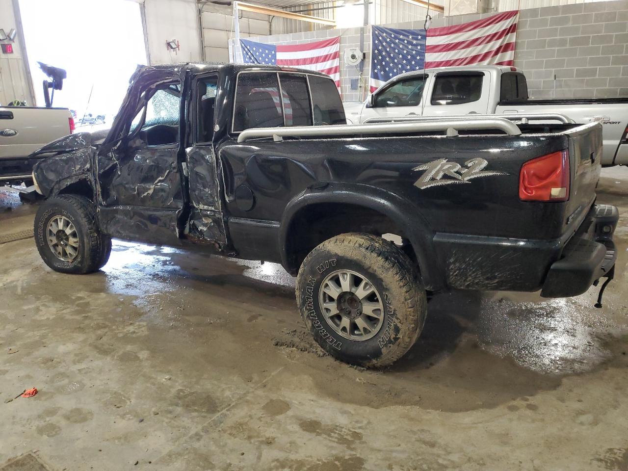 2002 GMC Sonoma - Image 2