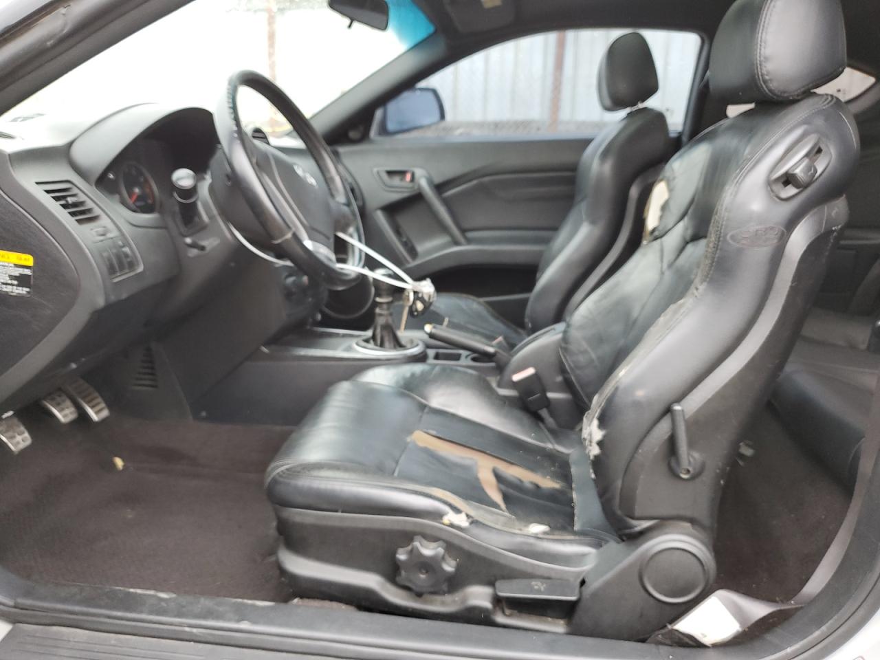 2003 Hyundai Tiburon - Image 7