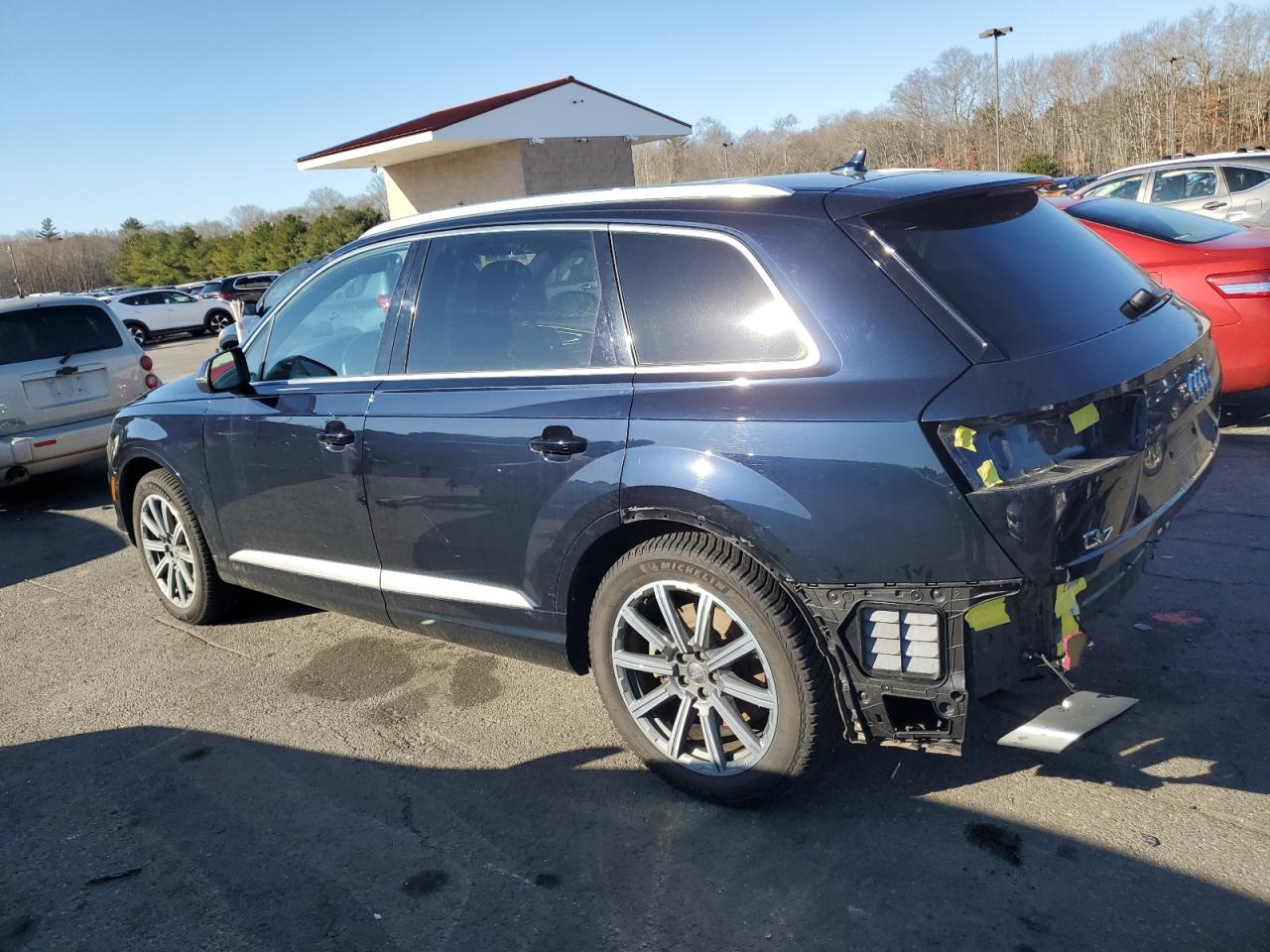 2017 Audi Q7 - Image 2
