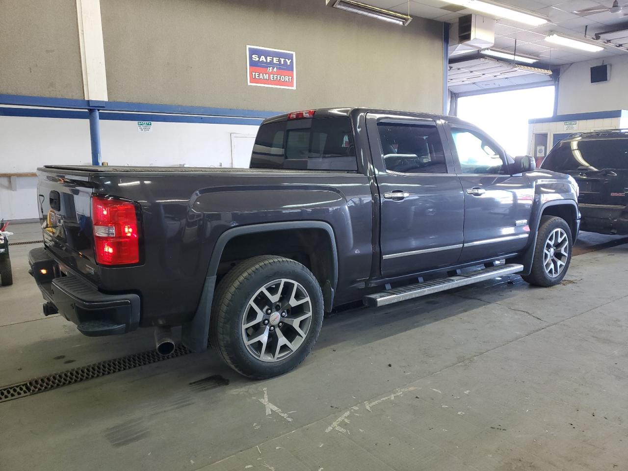 2014 GMC Sierra - Image 3