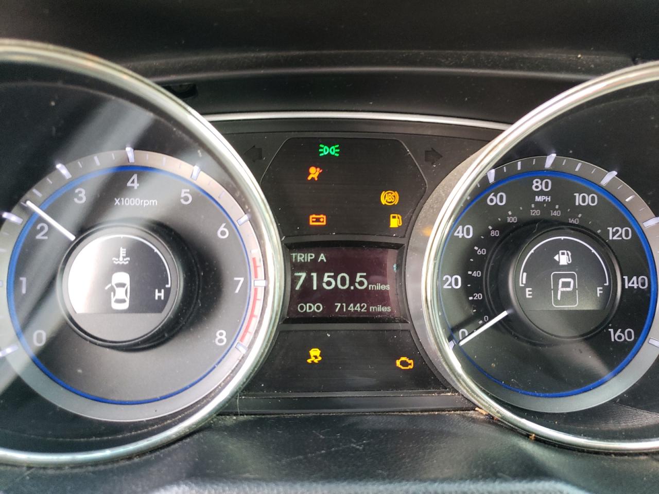 2012 Hyundai Sonata - Image 9