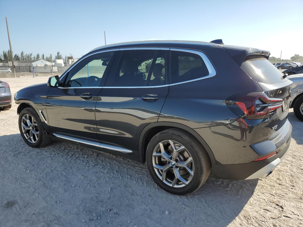 2022 BMW X3 - Image 2