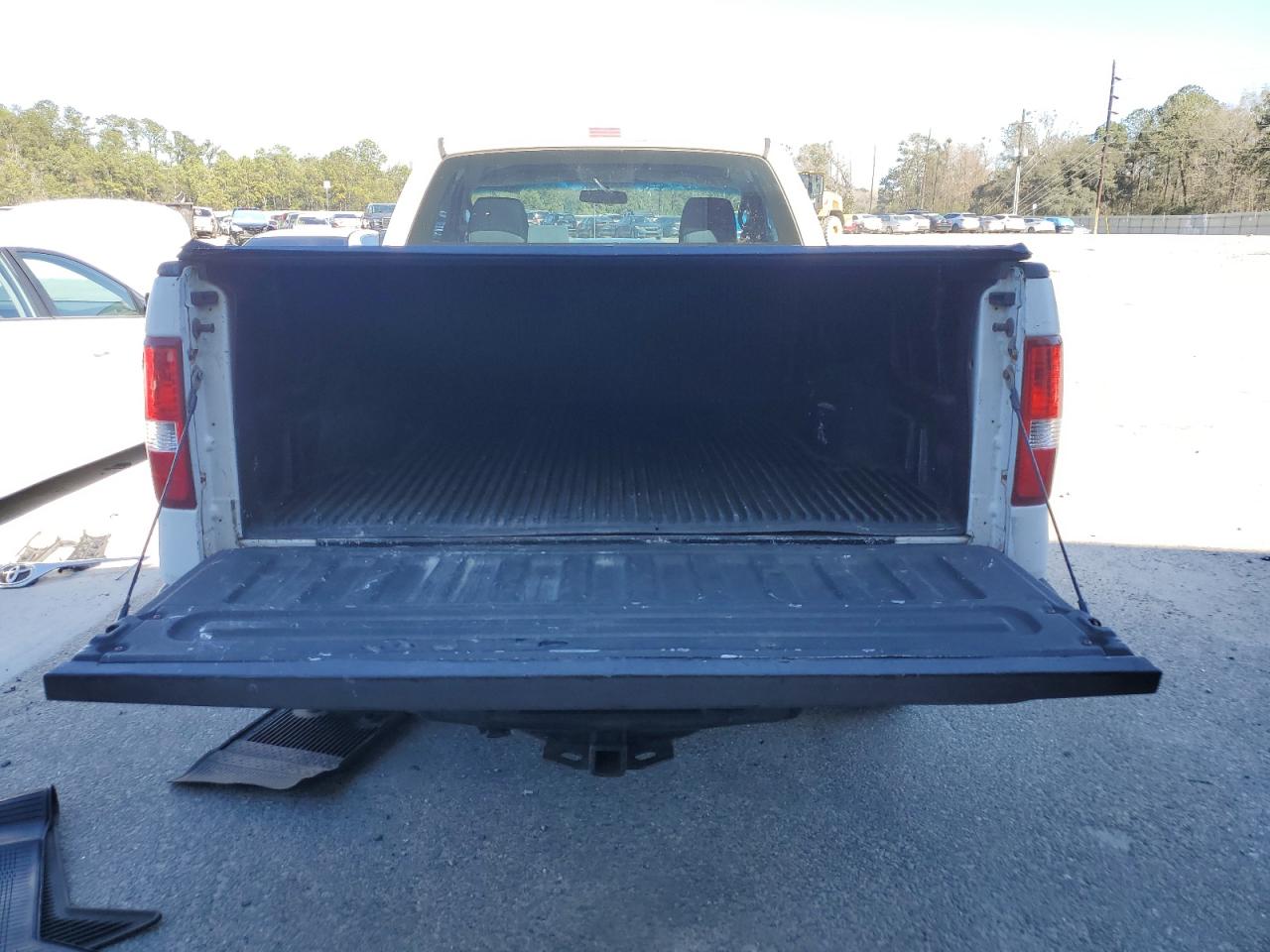 2005 Ford F-150 - Image 6