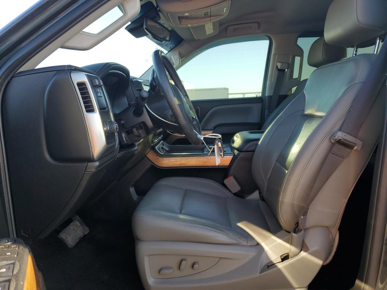 2018 Chevrolet Silverado - Image 7