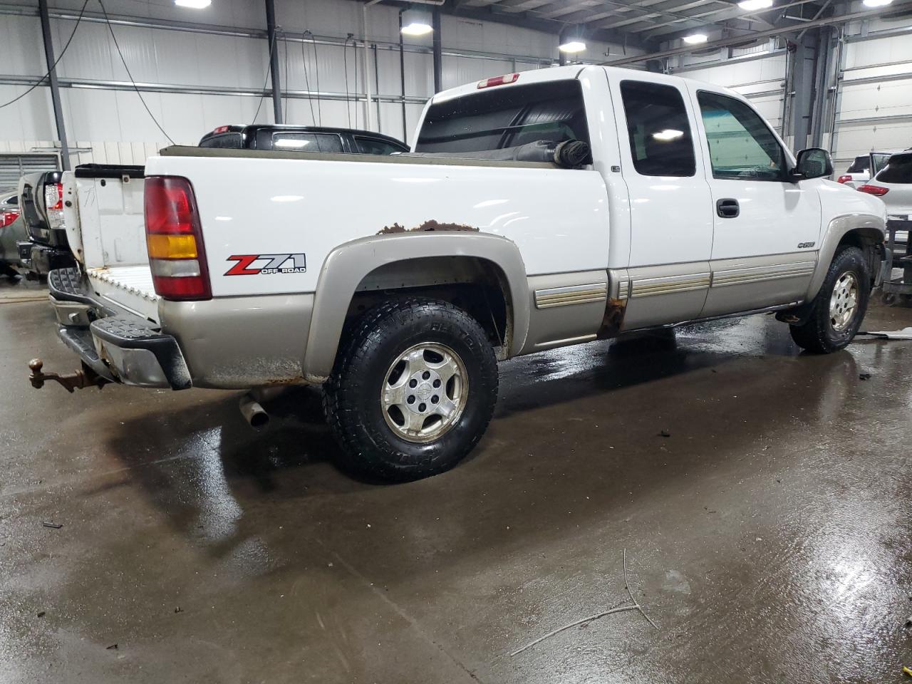 2002 Chevrolet Silverado - Image 3